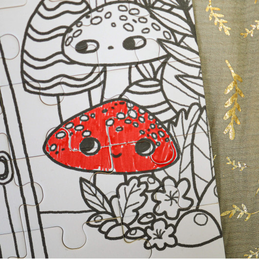 Vyfarbovacie puzzle Utajená záhrada 100 ks