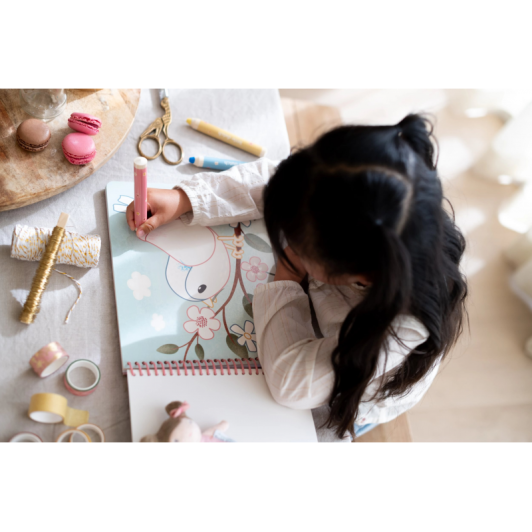 Omaľovánky s pastelkami Záhrada Rosa