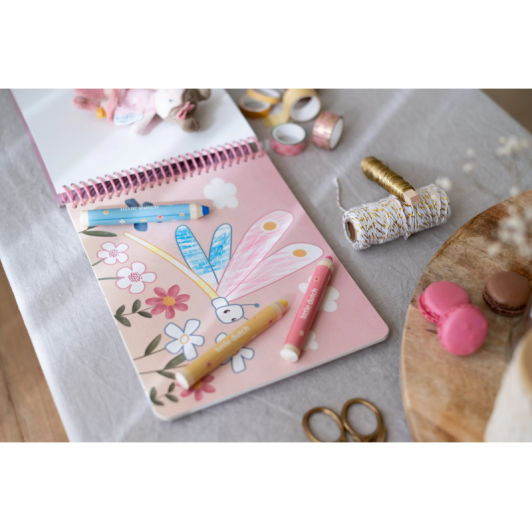 Omaľovánky s pastelkami Záhrada Rosa