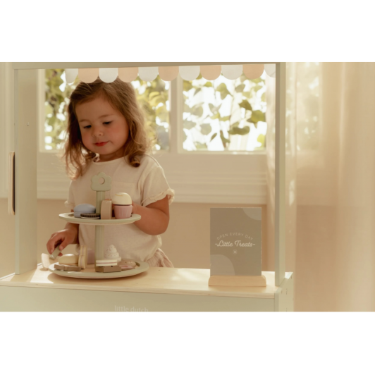 Stojan na pečivo s doplnkami drevený