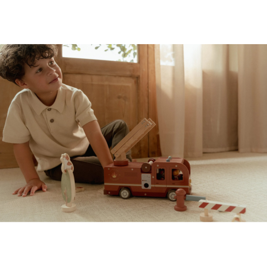 Hasičský nákladiak drevený