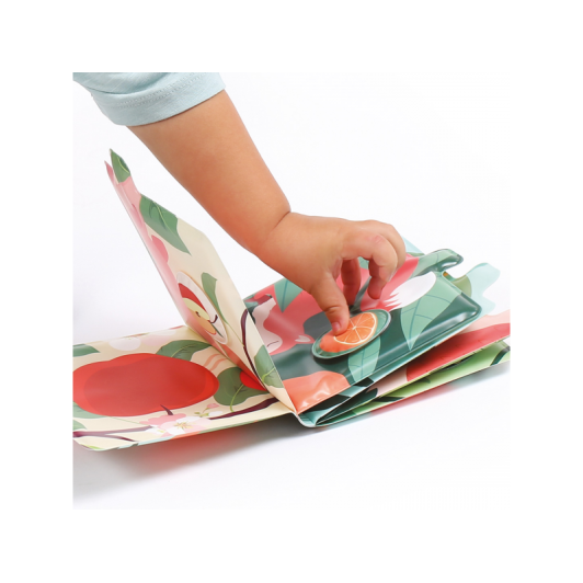 Knižka s vôňou ovocia