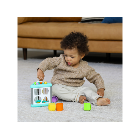 Trojhran s aktivitami a vkladacími tvarmi