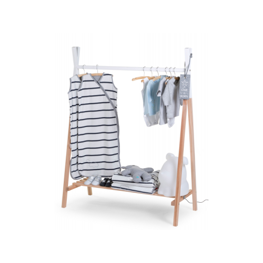 Stojan na oblečenie Tipi drevený