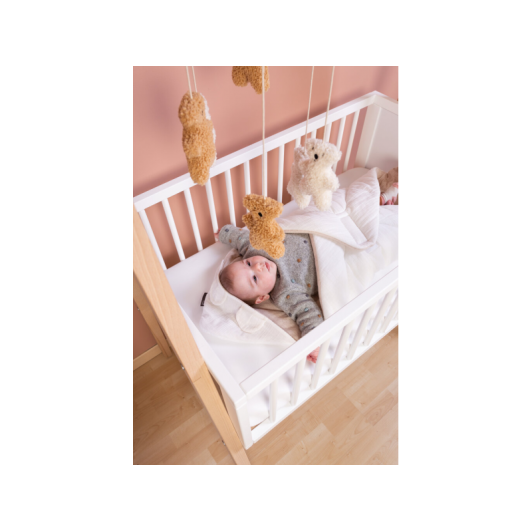 Postieľka Tipi drevená + stojan na oblečenie