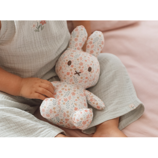 Králiček Miffy textilny Lucky Blossom 20 cm