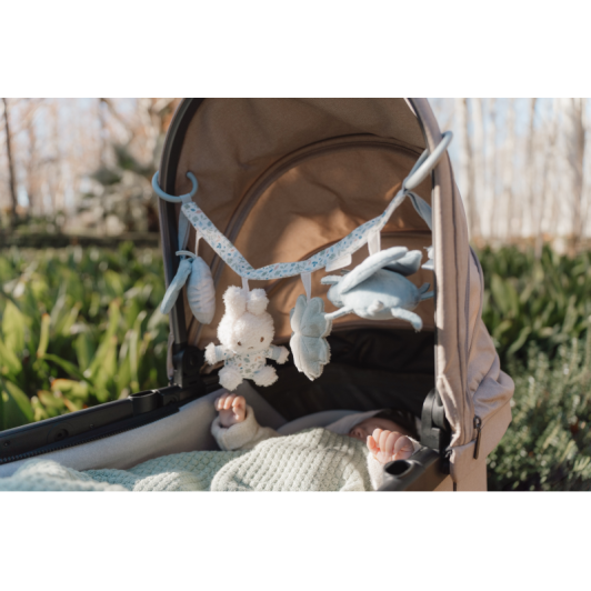 Reťaz na kočík králiček Miffy Lucky Leaves